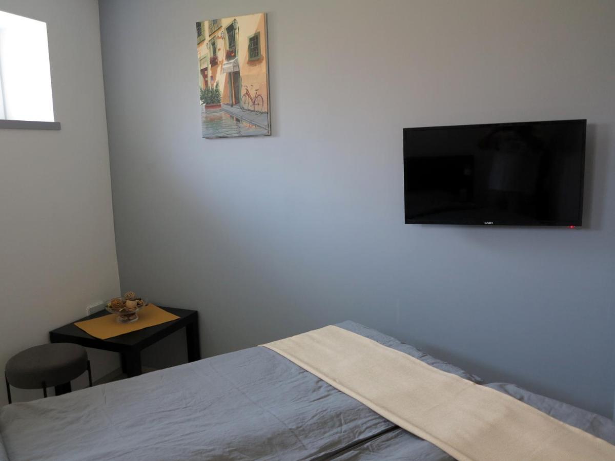 Muveszhaz Apartman Balatonfured Luaran gambar